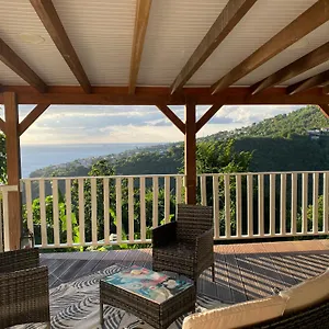 Appartement : équipé, Deck Et Vue Imprenable, Schoelcher